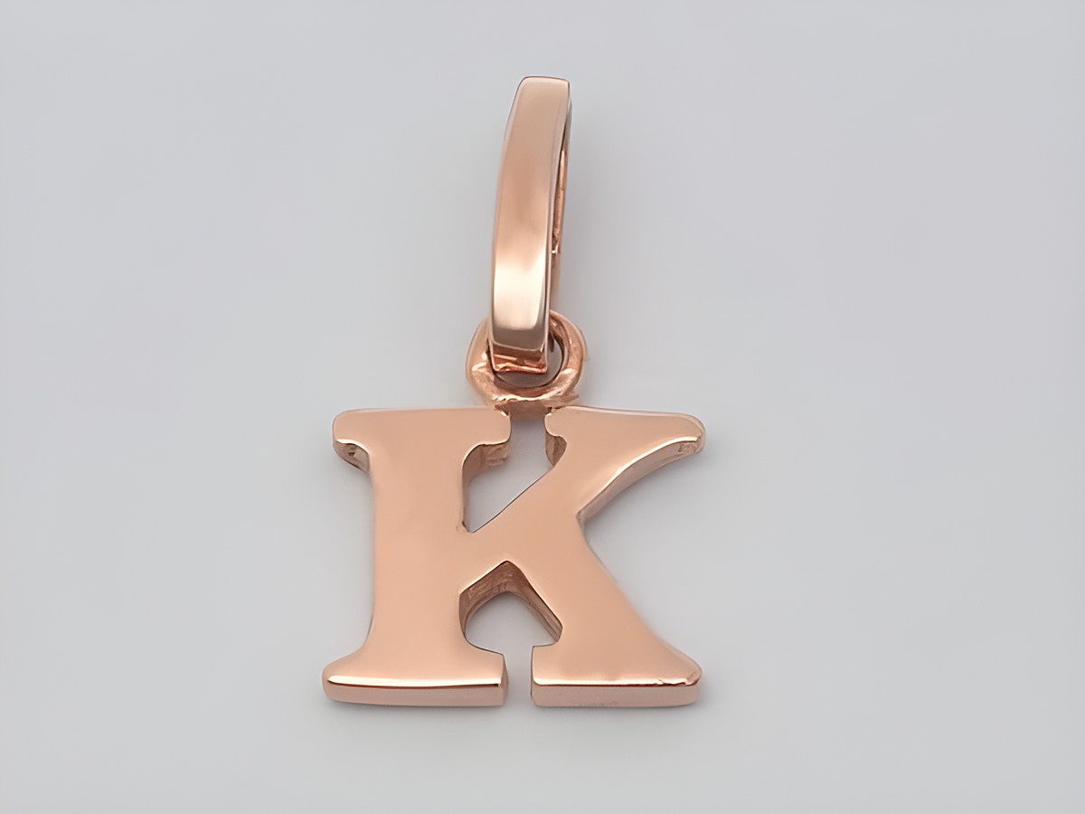 K Buchstaben Anhänger aus 925 Sterling Silber rosé vergoldet, Hersteller Juwelier Harnisch, stilvolles und zeitloses Design als persönliches Schmuckstück.