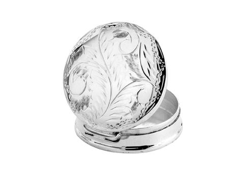 Runde Pillendose aus Silber, verziert mit floralem Muster, geöffnet, Hersteller Juwelier Harnisch, ohne Stein. Ideal für die stilvolle Aufbewahrung von Medikamenten.