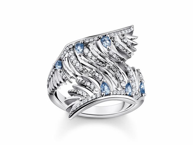 Ring aus Sterling Silber in geschwärzter Optik mit Phönix-Flügel-Design, besetzt mit synthetischem Spinell und Zirkonia in verschiedenen Blautönen, Größe 56.