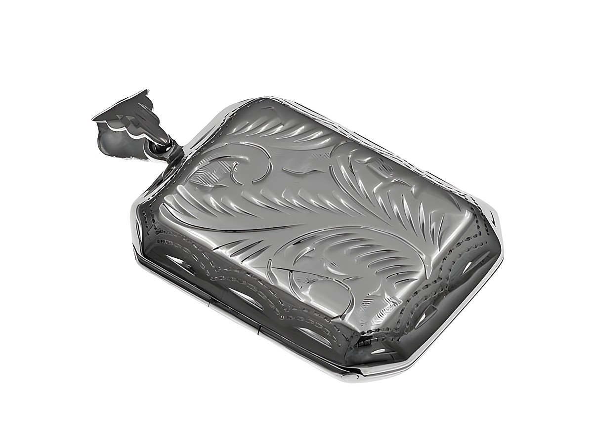 Medaillon eckig aus Sterling Silber, handgeschliffen mit kunstvollen Gravuren und detailreicher Gestaltung, hergestellt von Juwelier Harnisch, ideal für persönliche Erinnerungen.