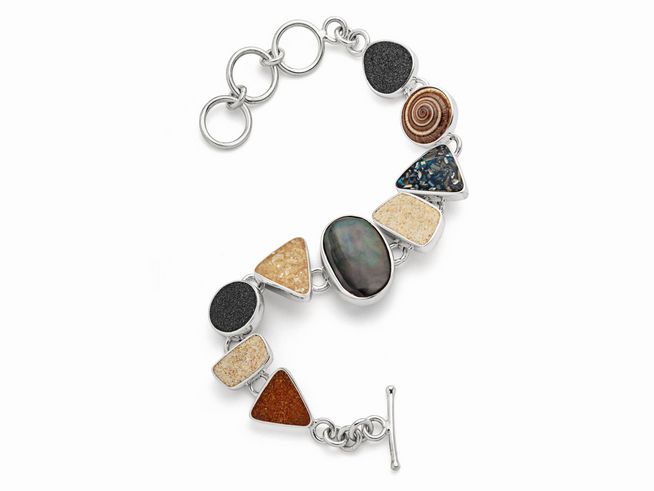 Sterling Silber Armband von DUR Schmuck, bunten Mix aus Perle, Lavasand, Bernstein und Perlmutt, elegant geformt mit verschiedenen Steinarten und einem praktischen Verschluss.