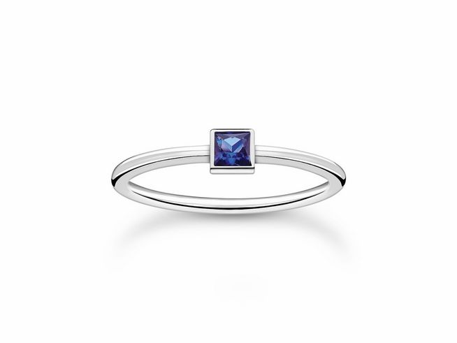 Thomas Sabo Ring TR2395-699-32-50 aus Sterling Silber mit einem stylischen Glas-Keramik Stein in quadratischer Form in der Größe 50.