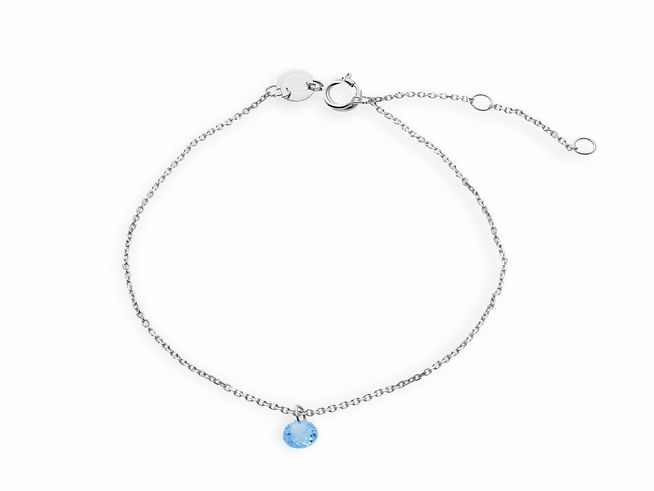 Xenox Weißgold Armband XG4546 mit einer Karreekette aus 375 Weißgold, elegant gestaltet mit einem blauen Farbstein als Anhänger, Länge 18 cm, hergestellt von Xenox.