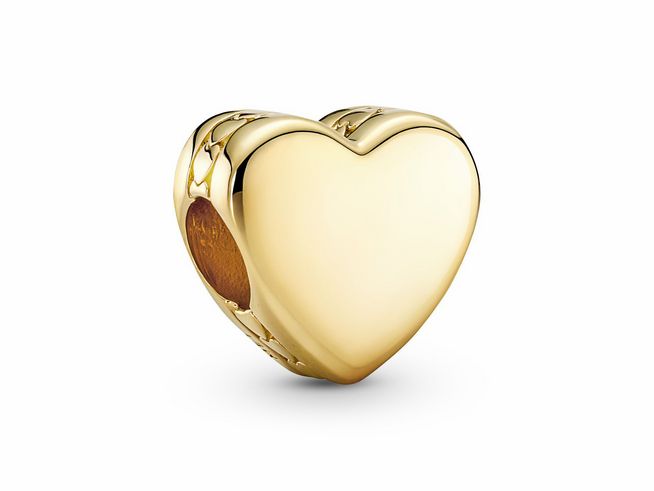 Gravierbarer Herz-Charm von Pandora in gelbgold vergoldet, beidseitig glänzend und ideal für persönliche Gravuren, zeigt ein elegantes Herzdesign.