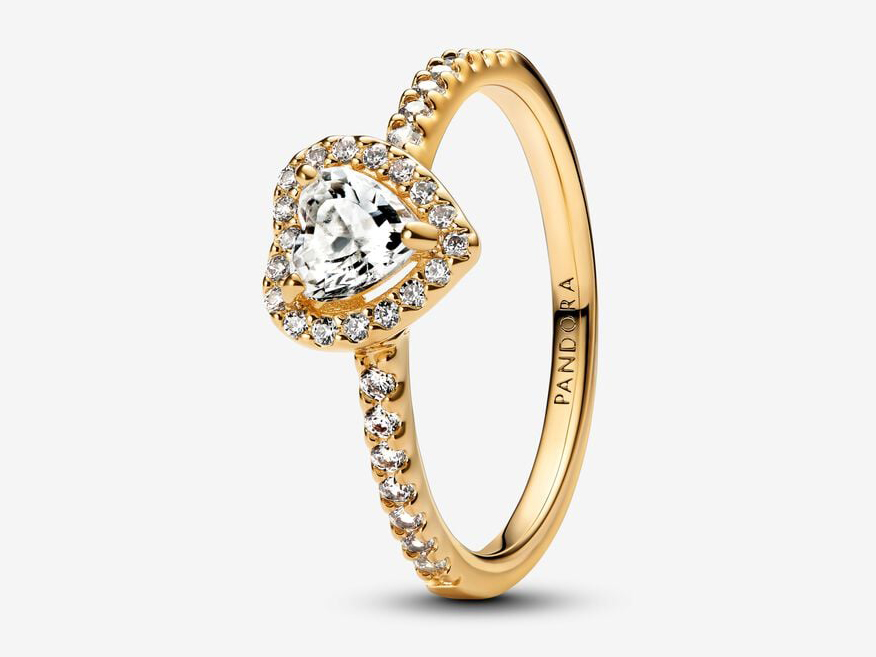 Pandora Ring in Herzform aus gelbgoldvergoldetem Metall mit Zirkonia besetzt, Größe 48, elegant und glänzend, ideal für besondere Anlässe oder als Geschenk.
