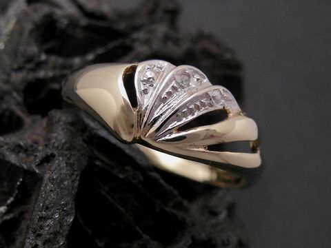 Gold Ring in bicolor Gold 585 mit Diamanten, stilvolles Design, Größe 52, Hersteller Juwelier Harnisch, eleganter Goldring bis Größe 52/17.