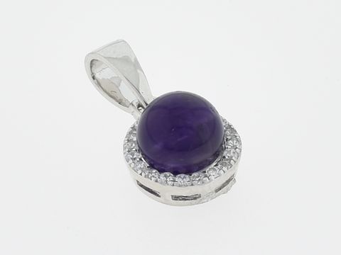 Silber Anhänger rund aus edlem Silber mit Amethyst und klaren Zirkonia, Hersteller Juwelier Harnisch. Der Anhänger besticht durch seine elegante Form und das attraktive Farbspiel.