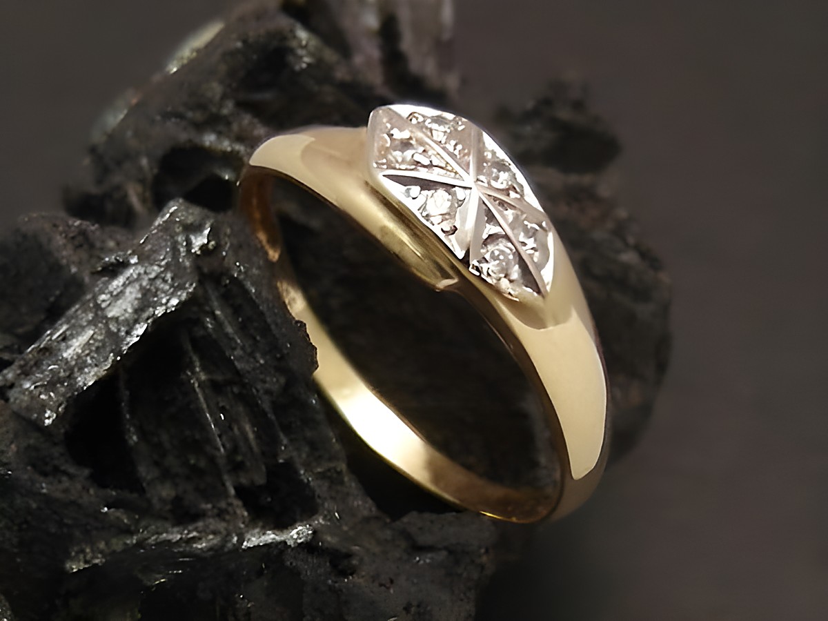 Gold Ring - Schlange - Gold 585 - Zirkonia - Goldring - Gr. 58,5, Hersteller: Juwelier Harnisch, bis Gr. 60/19, edeler Ring in goldfarbener Ausführung mit funkelnden Zirkonia.
