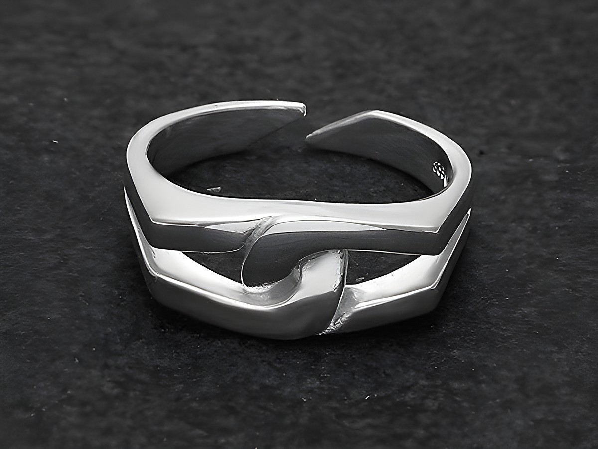 Silberring DESIGN Gr. wenig verstellbar, Hersteller Juwelier Harnisch, schlichtes Design ohne Stein, glänzende Oberflächen und moderne Formgebung.