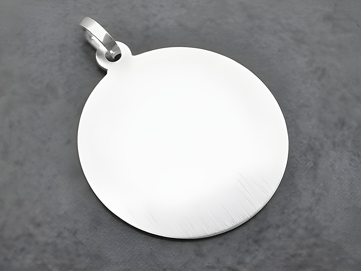 Silber Anhänger mit 28 mm Durchmesser, mattiert und poliert, rund gestaltet, von Hersteller Juwelier Harnisch, schlichtes und elegantes Design.