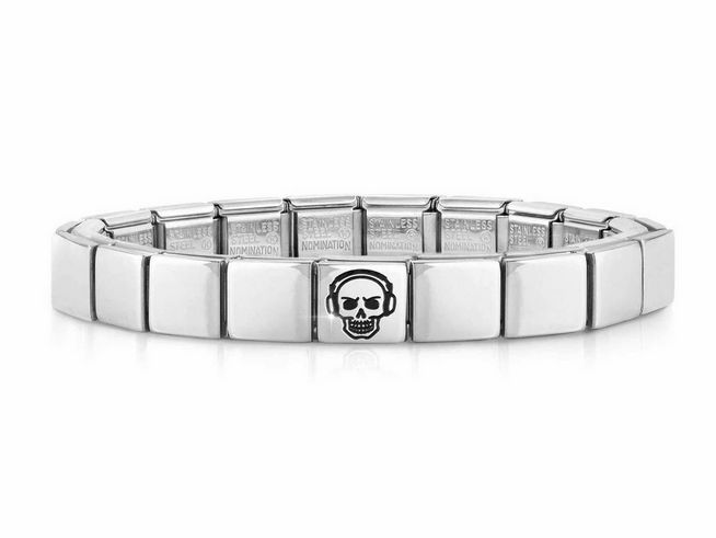 423910130-0 Edelstahl Armband von Nomination mit einem auffälligen Schädelmotiv, der Kopfhörer trägt. Modernes Design, ideal für einen edgy Look. Perfekt für jeden Anlass.