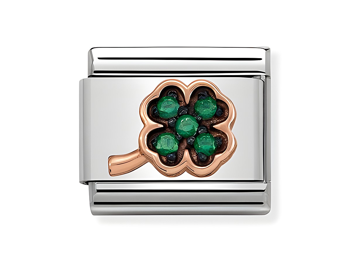 Das Bild zeigt ein charmantes Composable Classic Element von Nomination mit einem grünen Kleeblatt-Motiv und funkelnden Steinen in einem roségoldenen Rahmen.