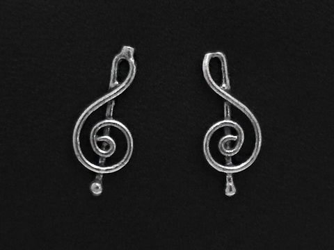 Sterling Silber Ohrstecker in Form von Notenschlüsseln, Hersteller Juwelier Harnisch, elegante Ohrringe ohne Stein, perfekte Ergänzung für Musikliebhaber.