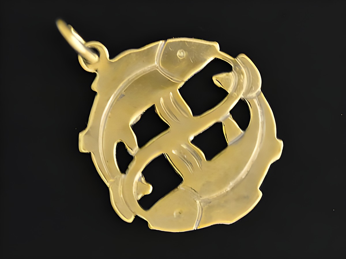 Fische Anhänger aus Gold 333, plastisch flach gestaltet, symbolisiert das Sternzeichen Fische, hergestellt von Juwelier Harnisch. Ideal als Schmuckstück für Sternzeichenliebhaber.