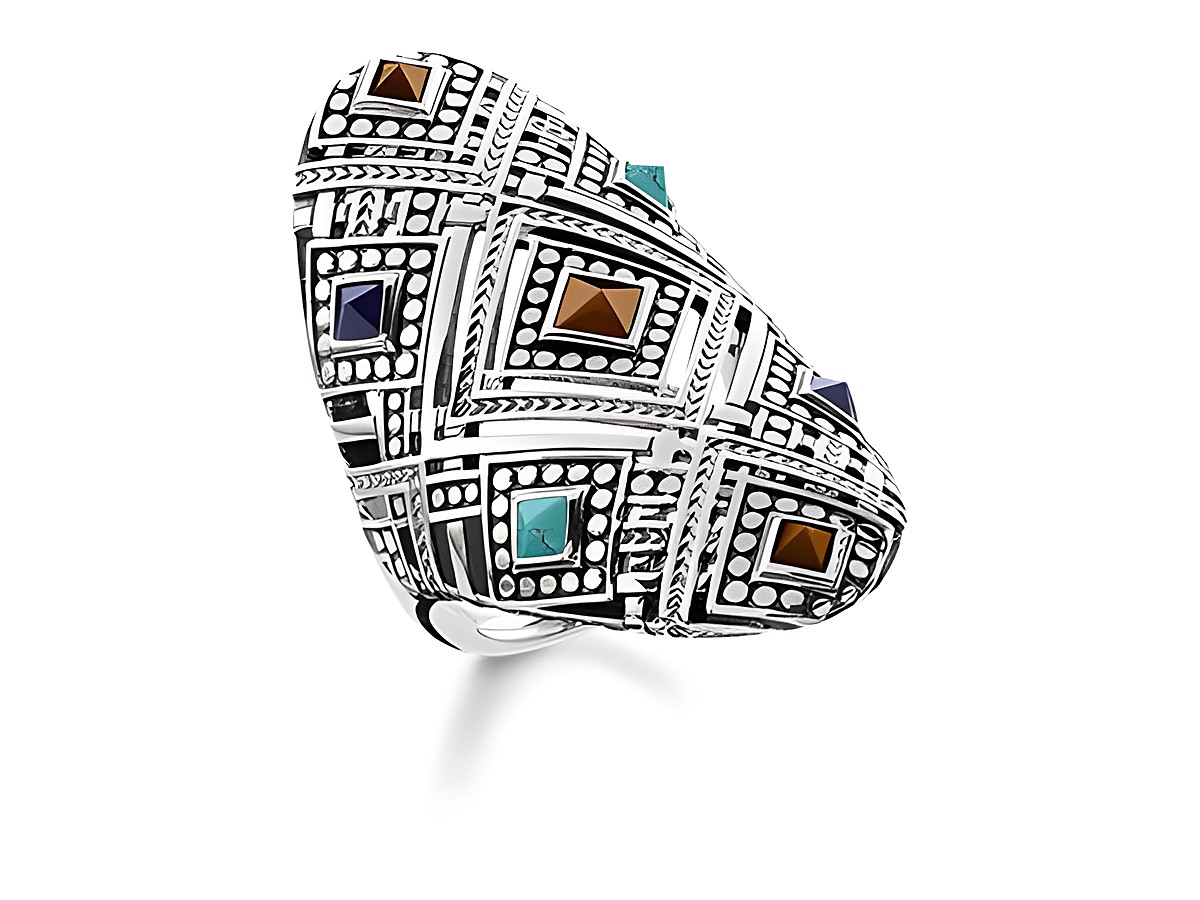 Thomas Sabo Ring TR2128-361-7-52 mit afrikanischen Ornamenten in Größe 52, aus Silber mit bunten, quadratischen Steinen in verschiedenen Farben.