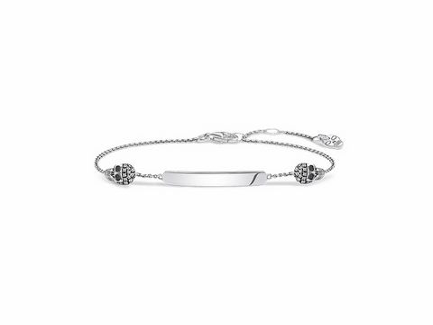Silbernes Thomas Sabo Armband D_LBA0004-356-21-L19v mit Totenkopf-Design, verziert mit funkelnden Details, angepasst auf 16-17,5-19 cm. Ideal für modische Akzente.