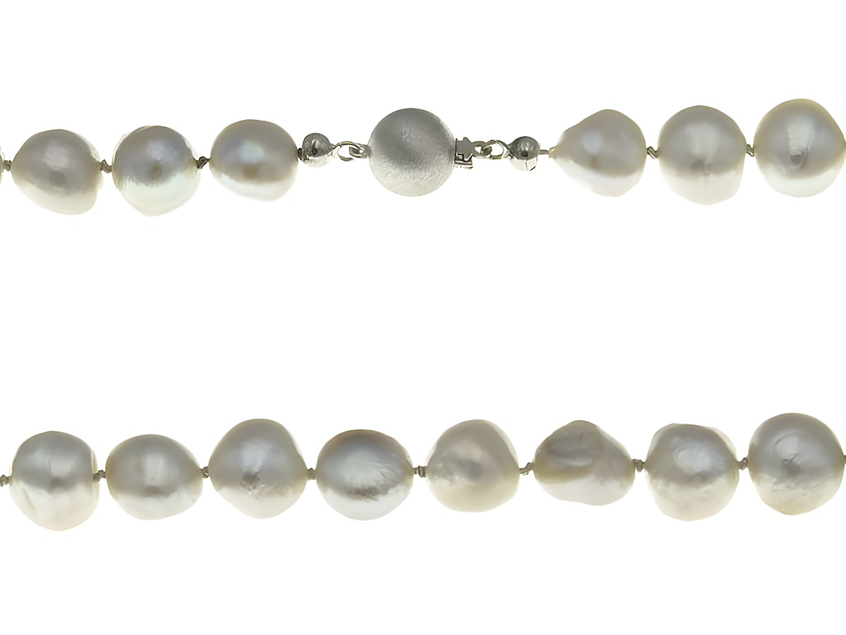 Perlenkette 46 cm in grau mit Bouton Süßwasser Zuchtperlen, Hersteller Juwelier Harnisch, elegant und vielseitig für jeden Anlass.