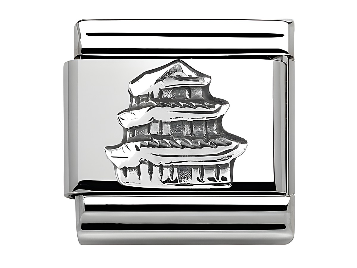 Silberne Pagode als Monumenten Relief, Detailreiche Darstellung eines traditionellen Gebäudes mit mehreren Dächern, gefertigt von Nomination, klassisches Design für Schmuckstücke.