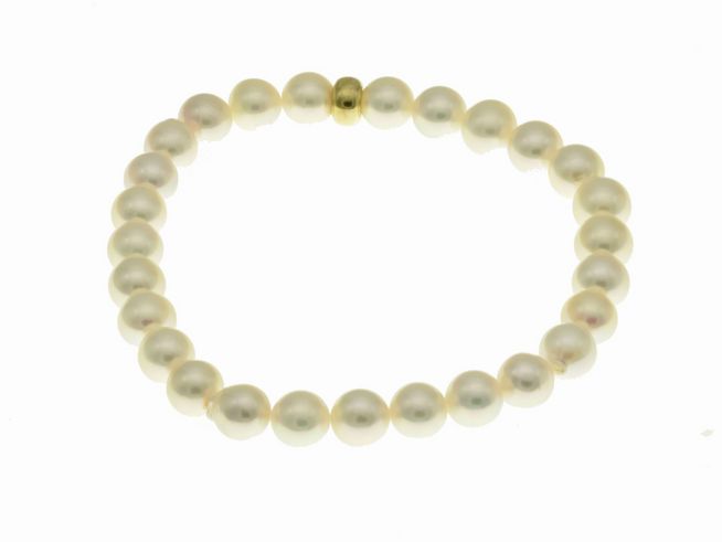Armband rund mit Akoya Zuchtperlen und Gold 585, 19,5 cm lang, eindrucksvoll und elegant, hergestellt von Juwelier Harnisch, stilvolles Perlenarmband für besondere Anlässe.