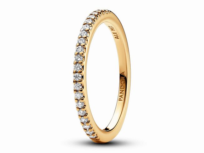 Funkelnder Band-Ring von Pandora in Gelbgold Vergoldung mit Zirkonia, Größe 58, elegant und zeitlos, ideal als Schmuckstück für besondere Anlässe oder als Geschenk.