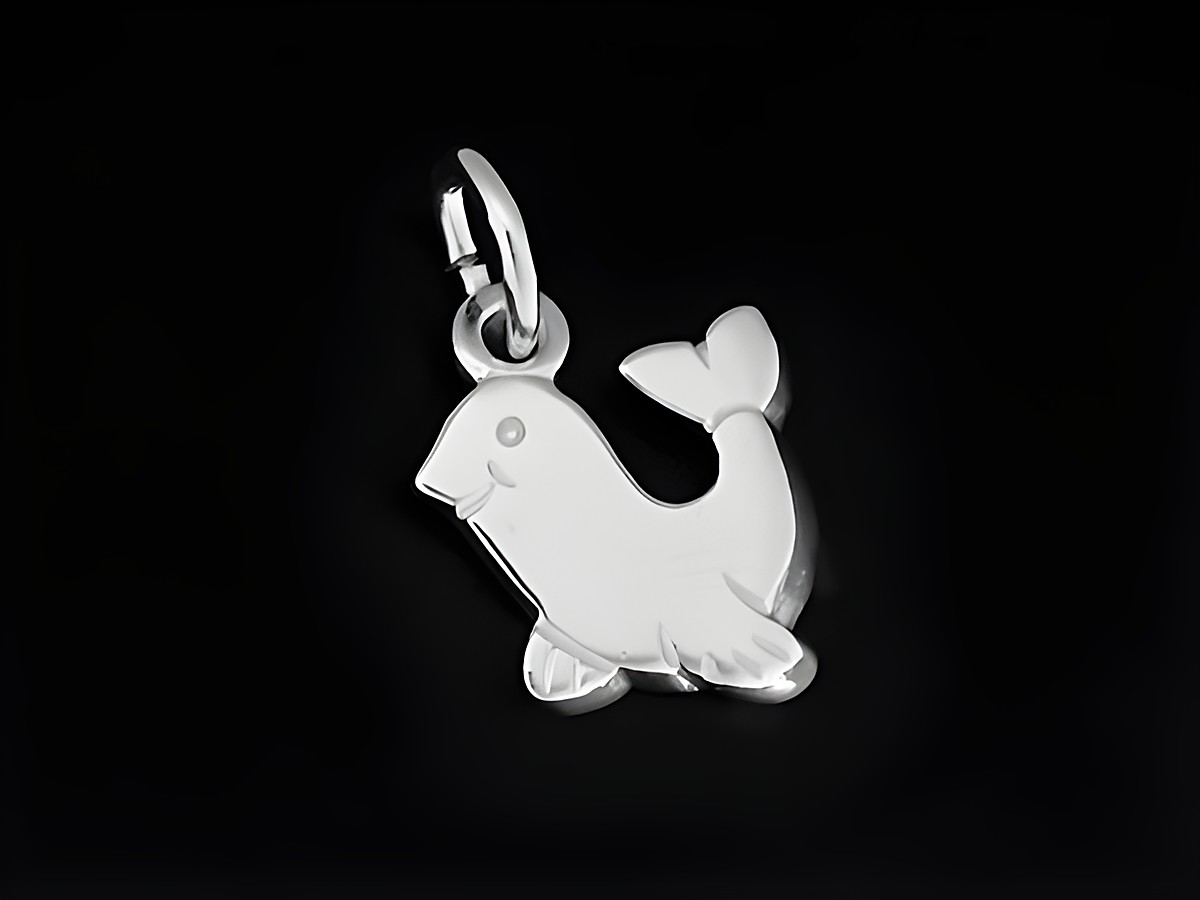 Niedlicher Robbe Anhänger aus 925 Sterling Silber, rhodiniert, hergestellt von Juwelier Harnisch, ideal für Tierliebhaber.
