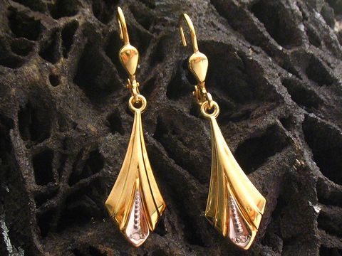 Ohrringe verführerisch aus echt Gold bicolor von Juwelier Harnisch, elegante Ohrhänger ohne Stein, mit einem ansprechenden Design, ideal für besondere Anlässe oder den Alltag.