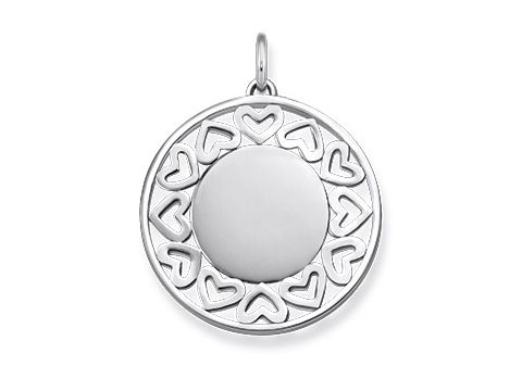 Thomas Sabo Anhänger LBPE0013-001-21 aus Silber mit kreisförmigem Design und einer Herzaussparung. Der Anhänger hat eine glatte Mitte und ein romantisches Herz-Muster.