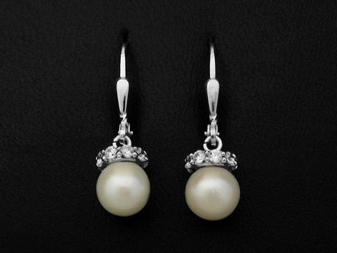 Silber Ohrringe Perlentraum Ohrhänger rhodiniert mit Zirkonia und Süßwasser Zuchtperle von Juwelier Harnisch elegant und zeitlos für jeden Anlass.
