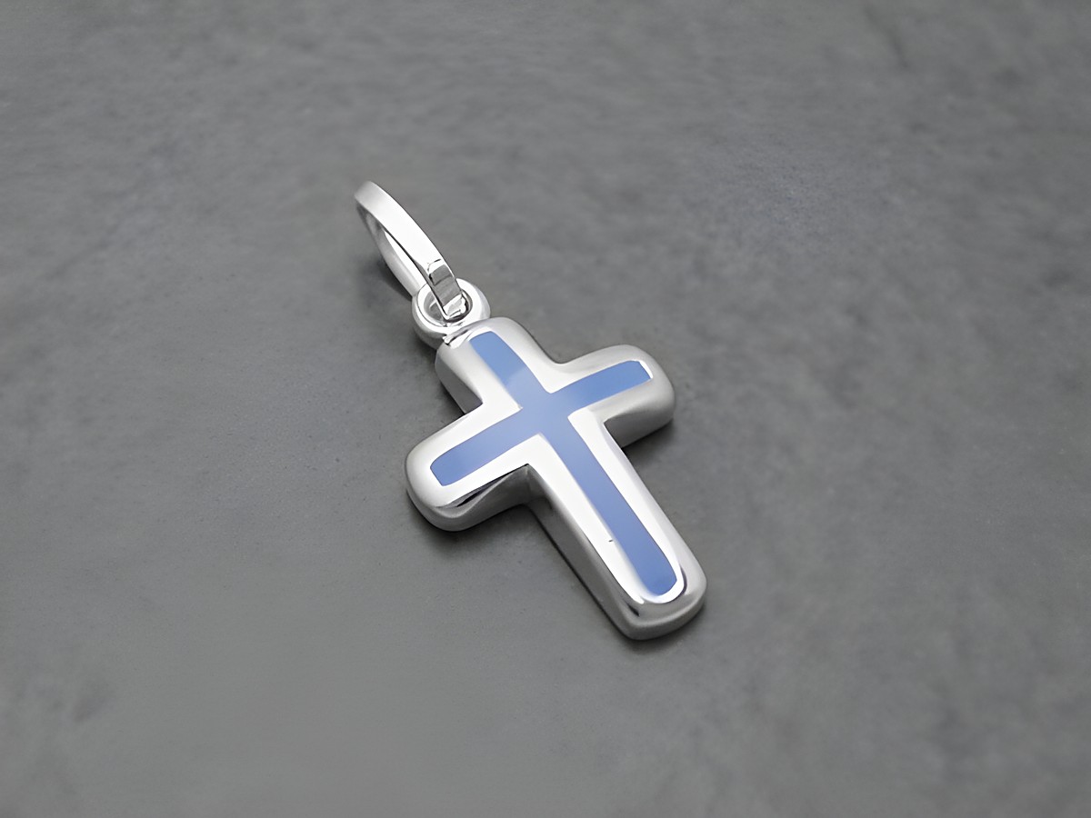 Kreuz poliert hellblau aus Sterling Silber mit hellblauem Lack, Hersteller Juwelier Harnisch, versehen mit Stein.