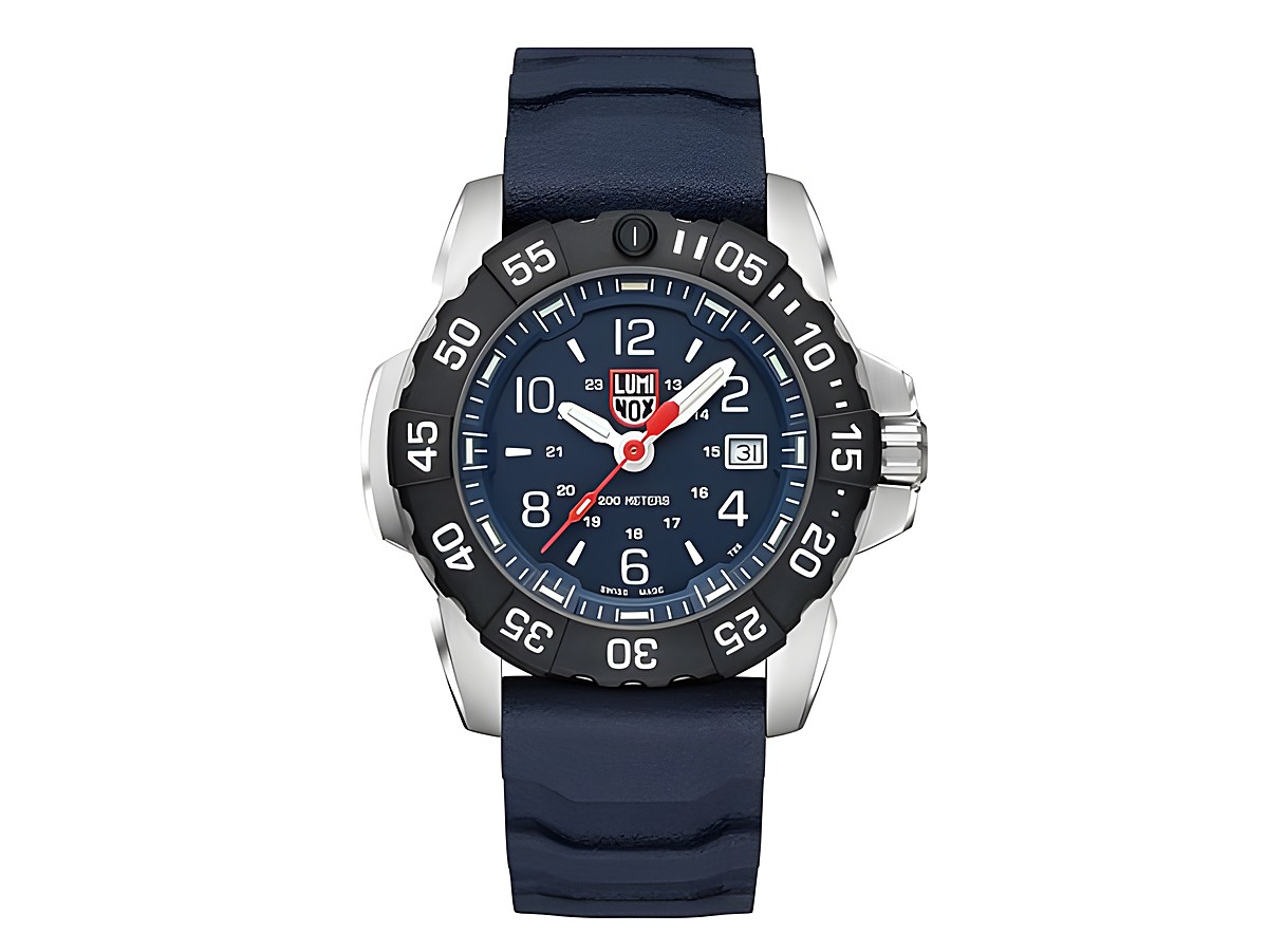 Luminox Uhr NAVY SEAL STEEL 3250 SERIES XS.3253.CB mit 45 mm Gehäuse, blauem Ziffernblatt, schwarzem Lünette, rot-weißen Zeigern und blauem Silikonarmband. Ideal für sportliche Aktivitäten.