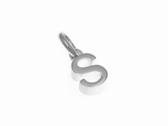 Anhänger aus Sterling Silber in Form des Buchstabens S, poliert und rhodiniert, hergestellt von Juwelier Harnisch. Ideal als persönliches Schmuckstück oder Geschenk.