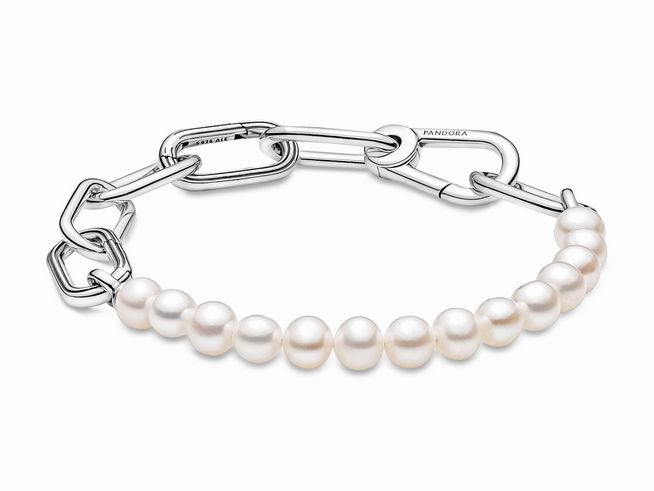 599694004-0 Pandora ME Armband mit Süßwasser-Zuchtperlen in Weiß, gefertigt aus Sterling Silber, mit einer Länge von 20 cm und modernen Gliedern für einen eleganten Look.