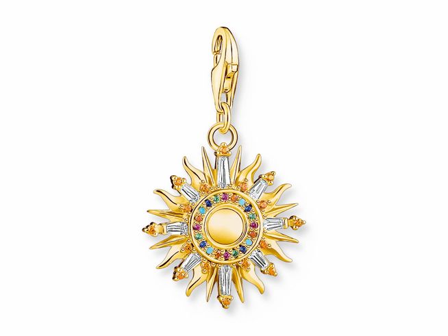 Charm-Anhänger von Thomas Sabo aus vergoldetem Silber mit bunten Glas-Keramik Steinen in Sonnenform, ideal für Schmuckliebhaber, enthält Elemente von Sonne, Mond und Sterne.