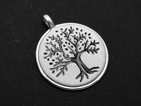 Lebensbaum Silber Anhänger rhodiniert in schwarz, symbolisch mattiert mit Lackoberfläche, von Juwelier Harnisch, als Glücksbringer ideal für Schmuckliebhaber.