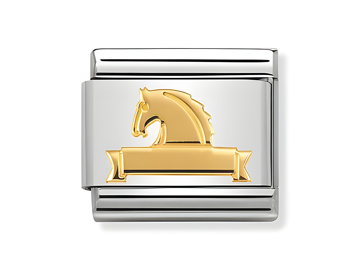 Schild mit goldfarbener Pferde-Symbolik auf silbernem Hintergrund, Hersteller ist Nomination, Modellnummer 030149 25 Classic, elegantes Design für Schmuckliebhaber.