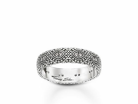 Silberner Ring von Thomas Sabo TR2092-643-14-54 in Größe 54 mit geschwungenem Design und weißen Zirkonia. Ideal für stilvolle Akzente in jeder Schmucksammlung.