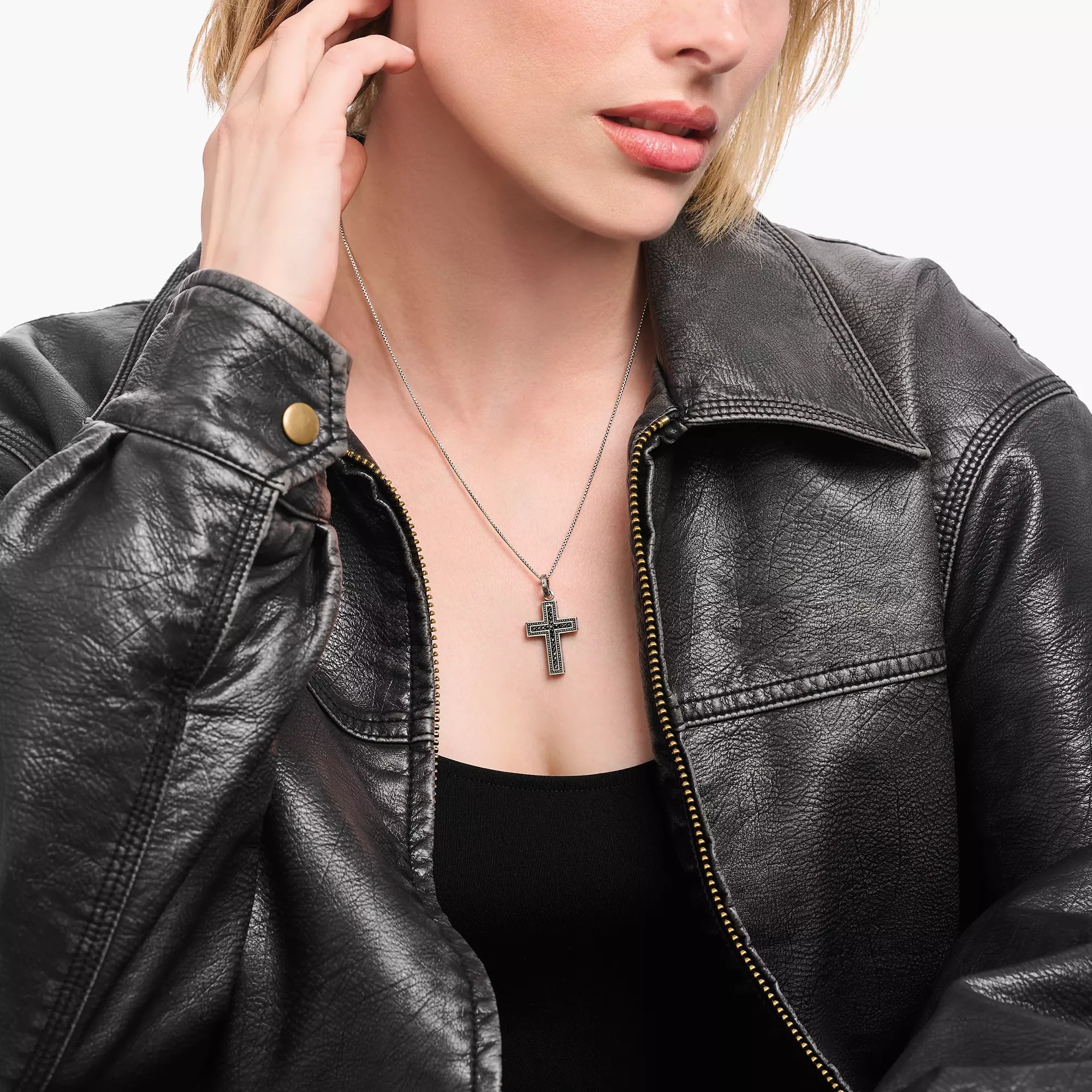 Thomas Sabo Anhänger schwarzes Kreuz Pavé – Silber – Zirkonia – Ansicht 3