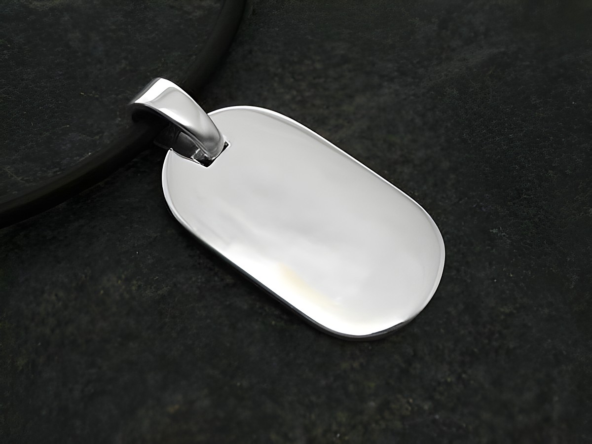 Gravurplatte oval aus Sterling Silber, doppelt poliert, schlichtes Design, Hersteller Juwelier Harnisch. Ideal für individuelle Gravuren und als persönliches Geschenk.