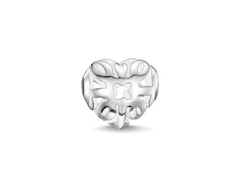 Arabesk-Herz aus Silber ohne Stein von Thomas Sabo, Modell K0133-001-12, in filigranem Design mit geschwungenen Formen und klassischer Herzstruktur.