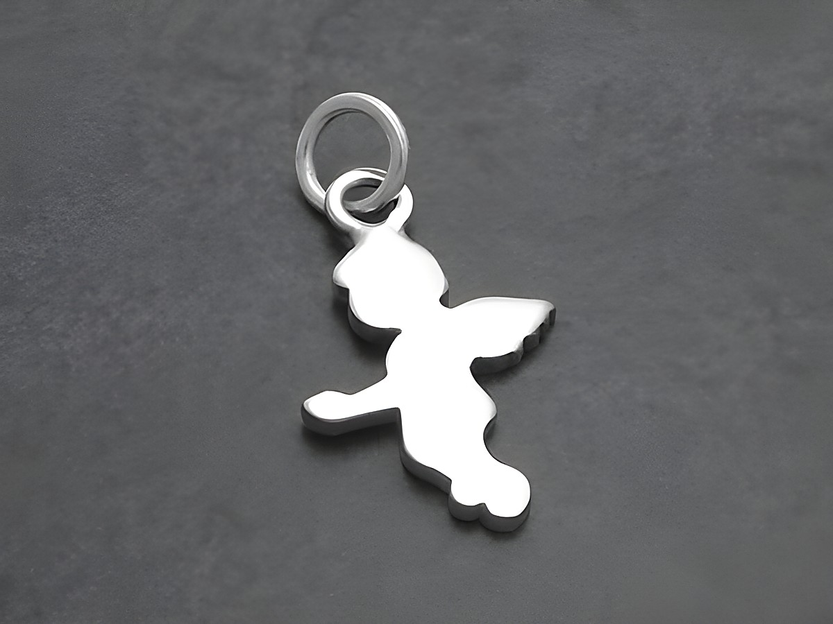 Schattenumriss eines Schutzengels aus 925 Silber als Anhänger, gefertigt von Juwelier Harnisch, ideal für persönliche Schmuckstücke und als bedeutungsvolles Geschenk.
