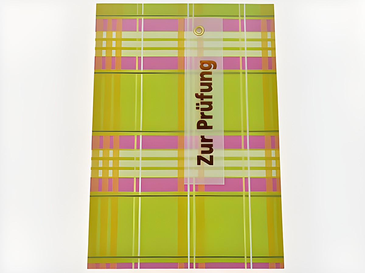 Glückwunschkarte in längs und quer gestreifter Gestaltung, Farben in Grüntönen mit pinken Akzenten, auf der Vorderseite der Schriftzug Zur Prüfung, Hersteller Juwelier Harnisch.