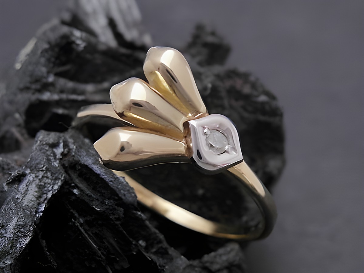 Gold Ring beeindruckend Gold 333 bicolor mit Diamant Goldring Gr. 51,5 Hersteller Juwelier Harnisch bis Gr. 52/17. Elegantes Design und hochwertiger Materialien.