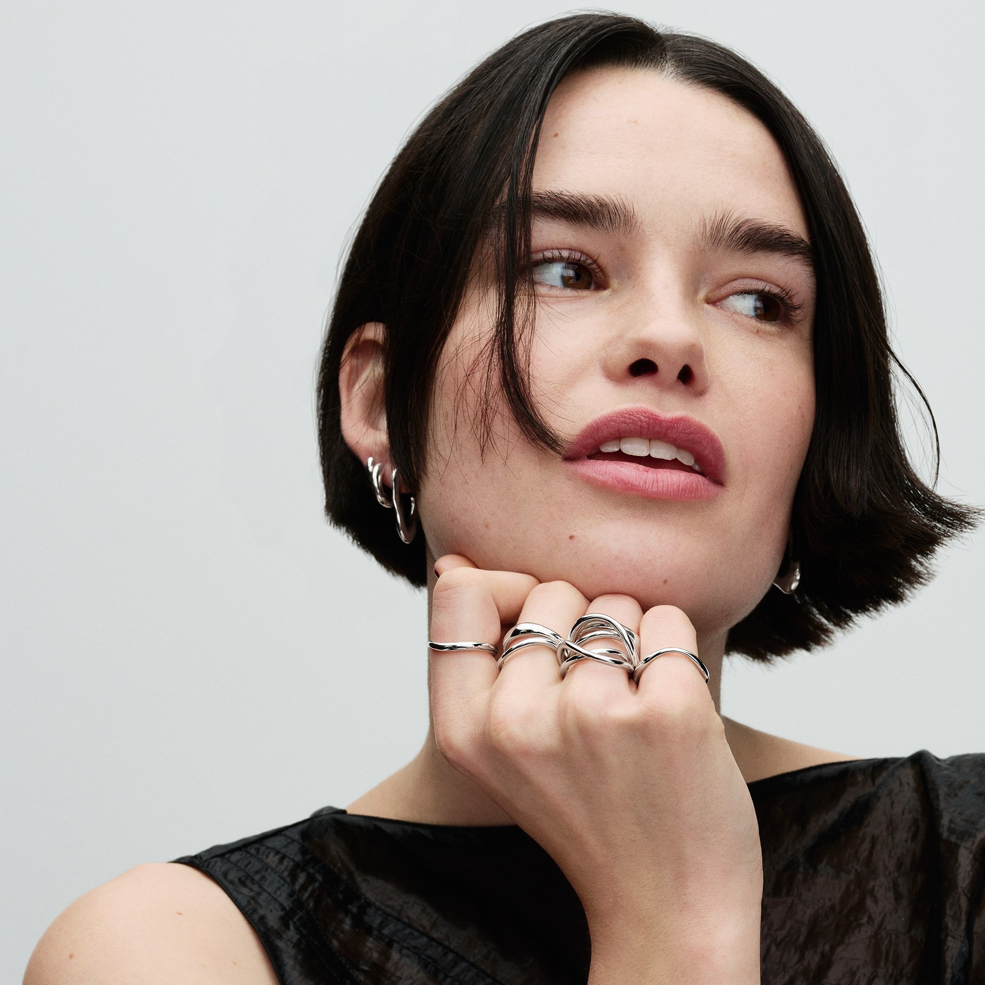 Pandora ESSENCE organisch geformter Bandring - Sterling Silber – Ansicht 5