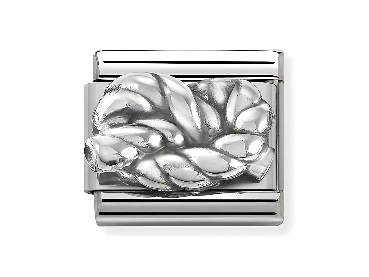 Edelstahlarmband mit oxidierten Symbolen in klassischem Design, dargestellt durch einen Knoten aus hochwertigem Silber, ideal für stilvolle Schmuckliebhaber.