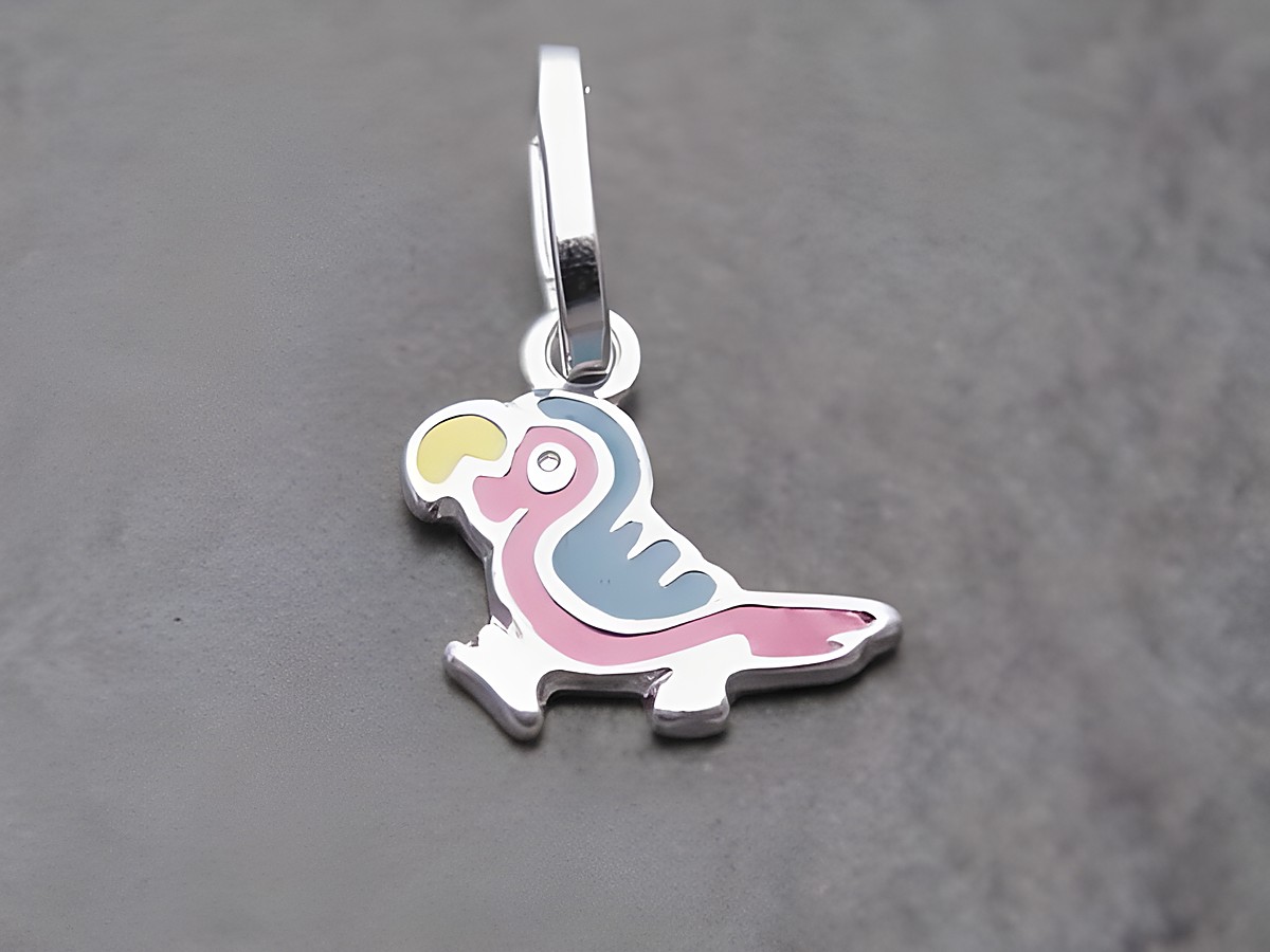 Papagei Anhänger aus Sterling Silber in niedlicher, bunten Lackierung in Türkis, Gelb und Pink, ideal für Kinder, hergestellt von Juwelier Harnisch.
