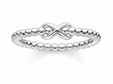 Silberner Ring von Thomas Sabo in Größe 56 mit einem Unendlichkeitssymbol und einer feinen Perlenstruktur für eleganten Schmuck. Modell TR2320-001-21-56.