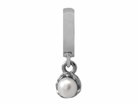 Silber Anhänger von Endless mit einem Perlen-Herz-Design, umfasst eine schimmernde weiße Perle, ideal als elegantes Schmuckstück für jede Gelegenheit.