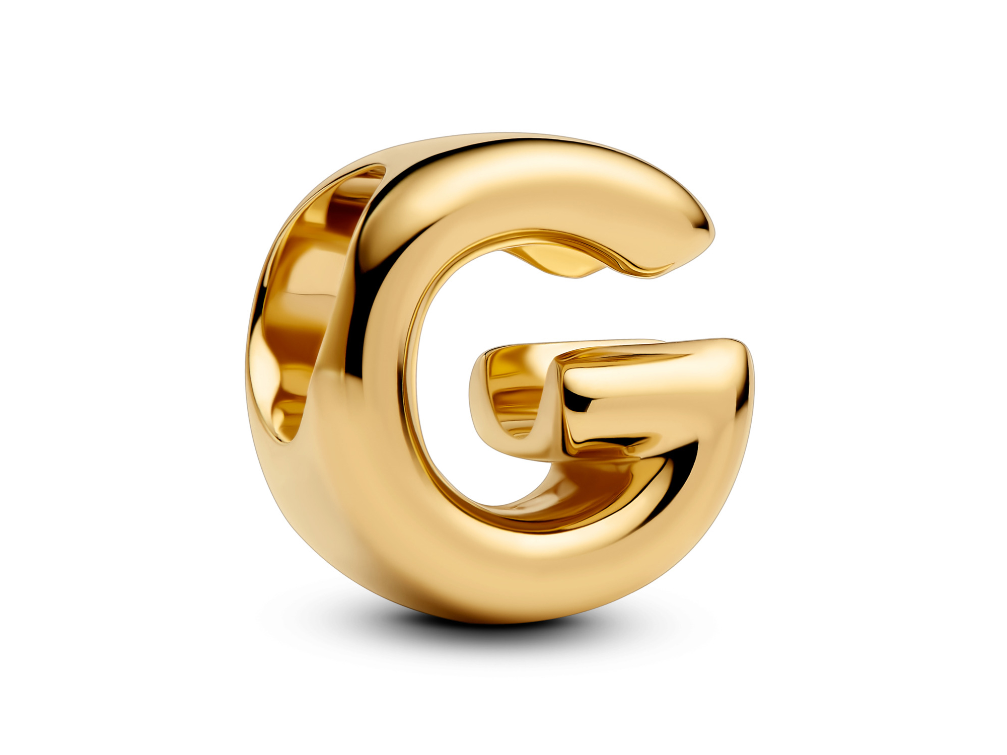 Gelbgold vergoldeter Buchstabe G aus der Pandora Kollektion 763953C00, elegant und modern gestaltet, ideal für individuelle Schmuckkreationen und zum Personalisieren von Armbändern.