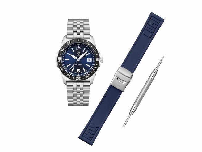 Luminox Sea XS.3123M.SET mit Wechselband 39 mm Armbanduhr in Edelstahloptik, blauer Ziffernblatt, inklusive navy blauem Silikonband und Werkzeug zum Bandwechsel.