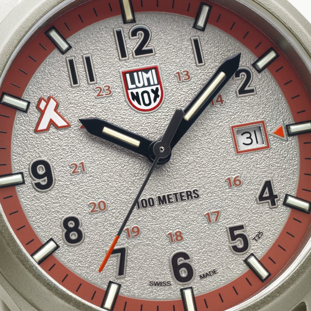 Luminox Uhr XB.3717 - BEAR GRYLLS SURVIVAL 3710 LAND SERIES - 43 mm – Ansicht 4